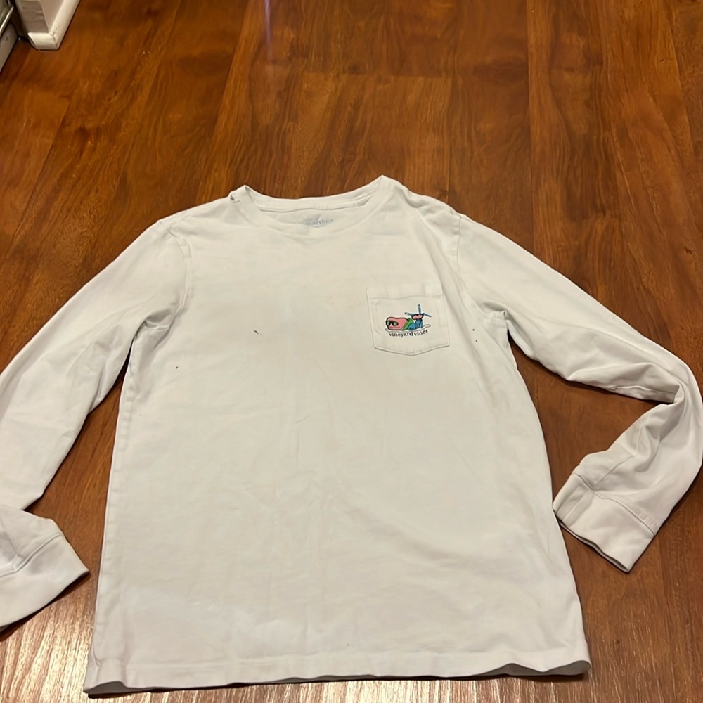 Vineyard Vines Ski and Goggle Whale Logo Graphic long sleeve t shirt Size Small